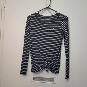 ABERCROMBIE KIDSABERCROMBIE KIDS blk white mix ties in front long sleeve